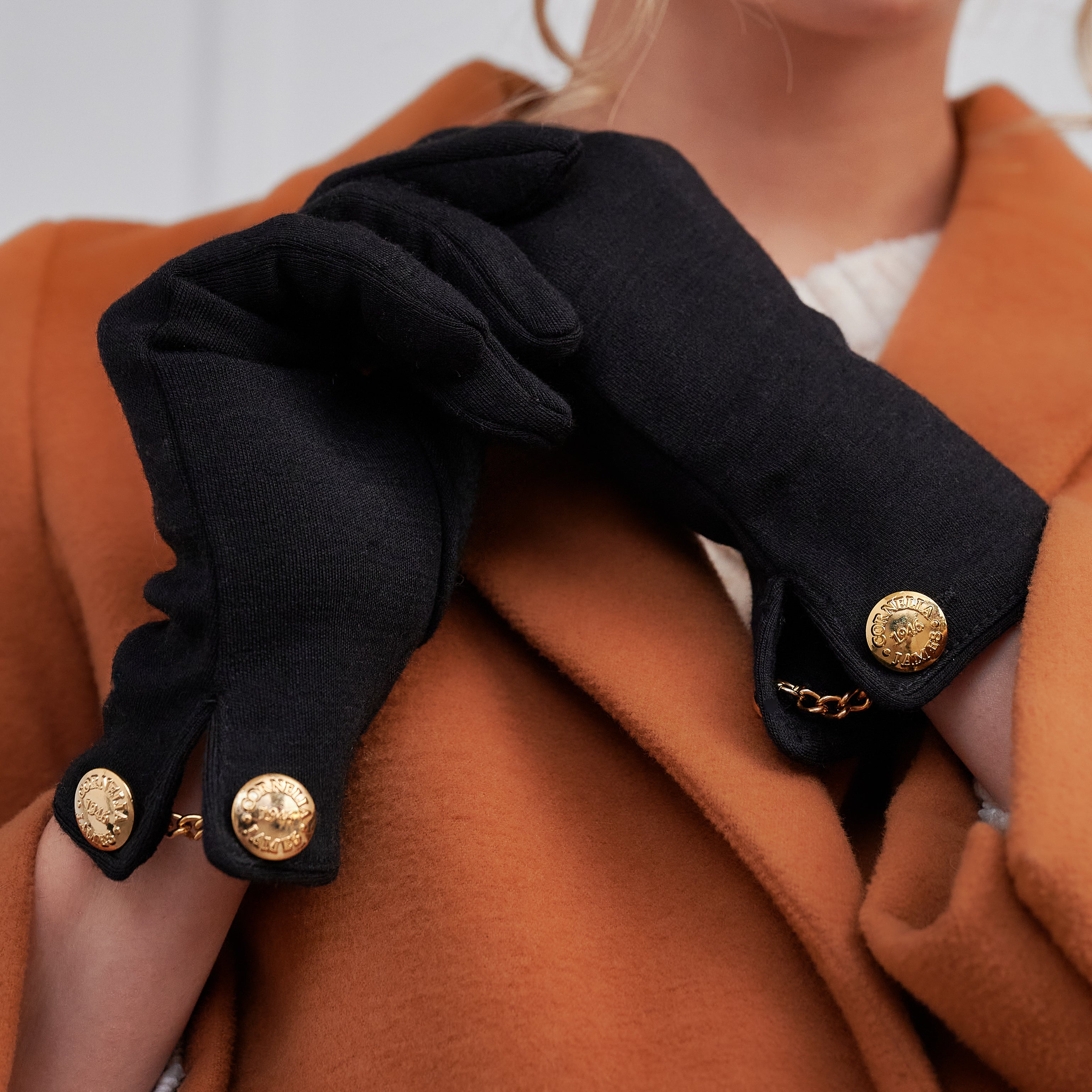 Cornelia | Gant en laine mérinos avec bouton de manchette